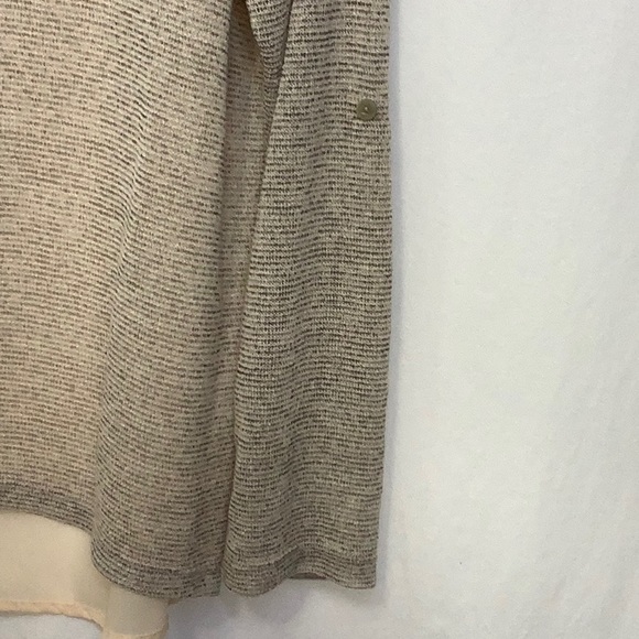 Moon Collection Lightweight Neutral Mixed Media Blouse Size XL - Picture 7 of 15